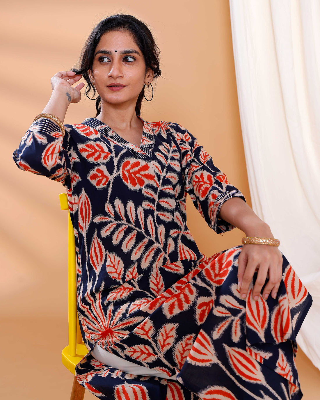 Floral Printed Straight Kurta with V-Neckline - Navy Blue