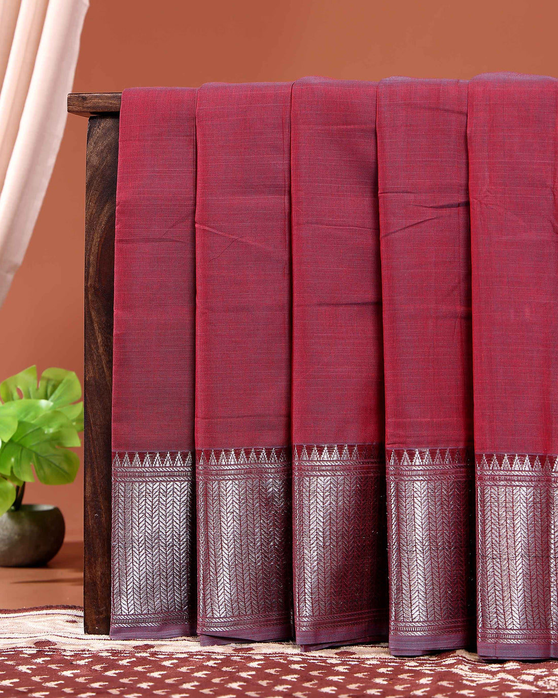 Elegant Handloom Narayanpet Cotton Saree with Traditional Woven Border - Onion Pink