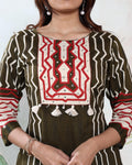 Women’s Readymade Zigzag and Striped Printed Straight Kurta Salwar Suit Set with Round Neck 3/4th Sleeves and Designer Printed Dupatta, Light Green