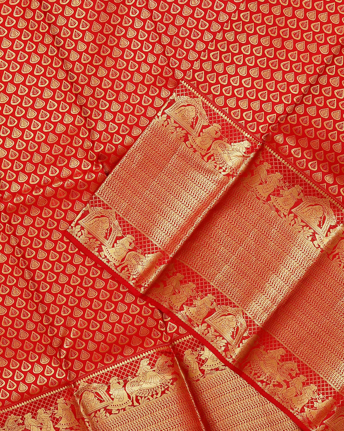 Exquisite Kanchipuram Pure Silk Saree with Elaborate Zari Work - Red