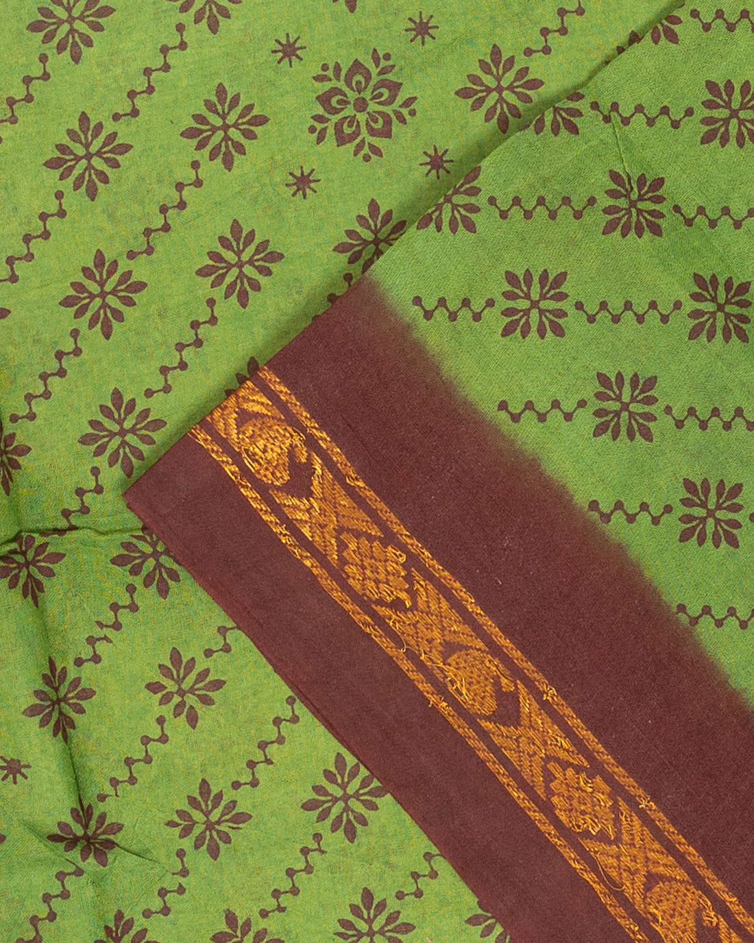 Classic Sungudi Cotton Saree With Printed Design - Green