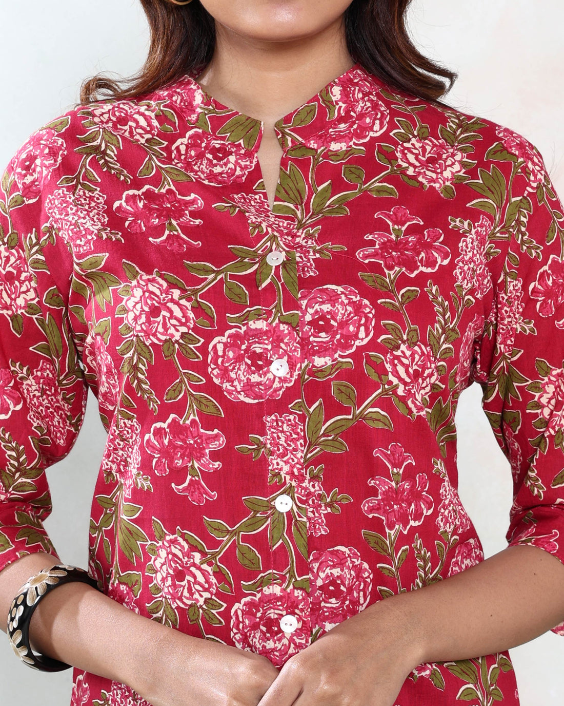 Women’s Floral Print Straight Kurti Top with Mandarin Collar and 3/4th Sleeves - Red