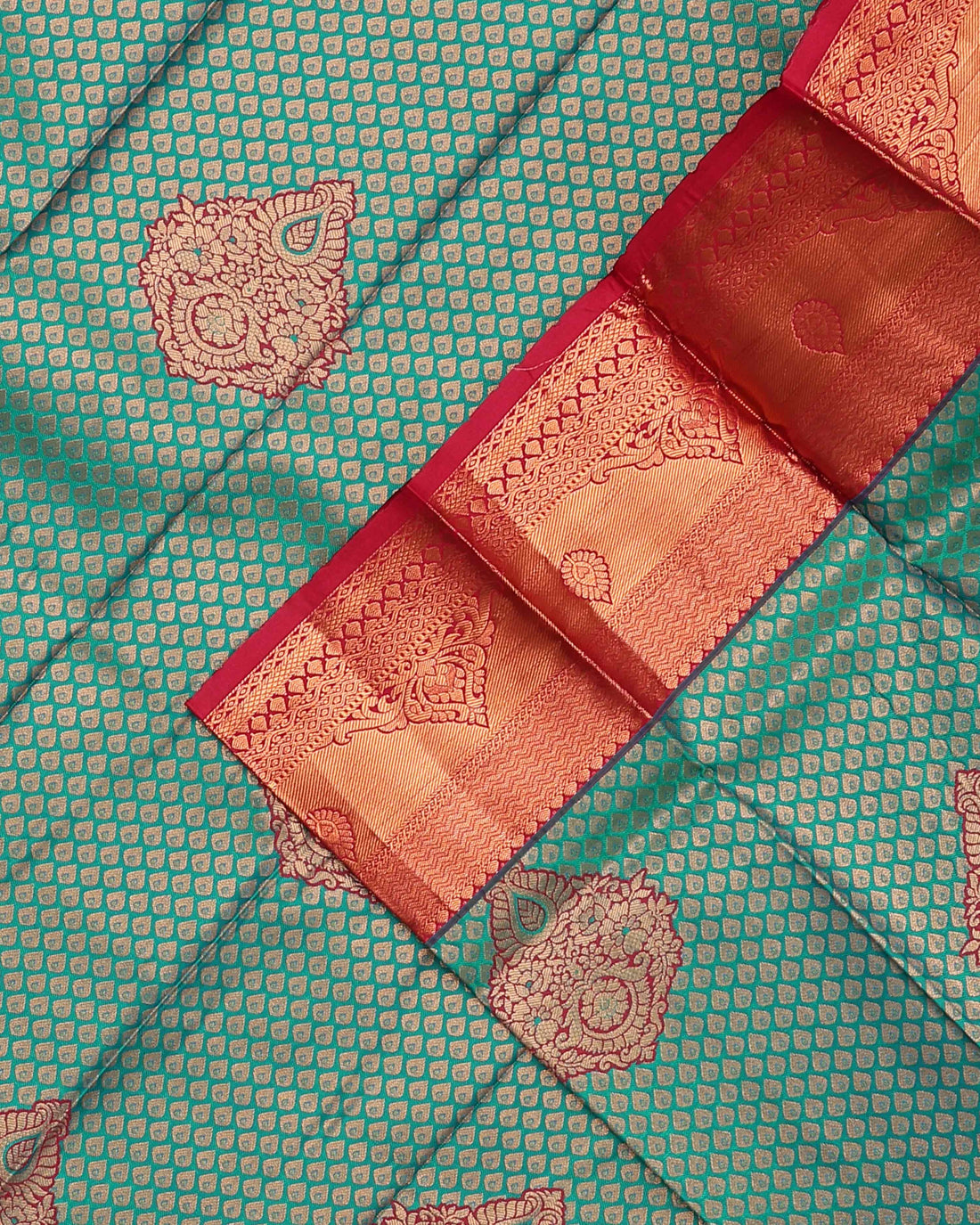 Green Colour Premium Silk Saree