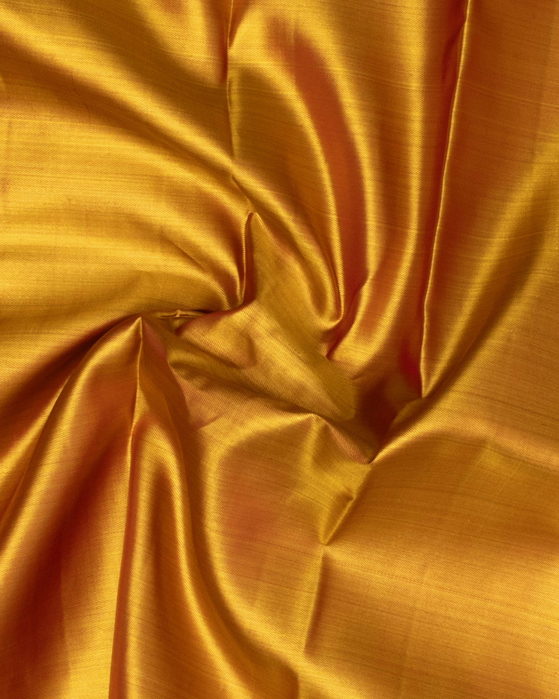 Exquisite Handwoven Kanchipuram Tissue Silk Saree with Traditional Zari Border - Gold