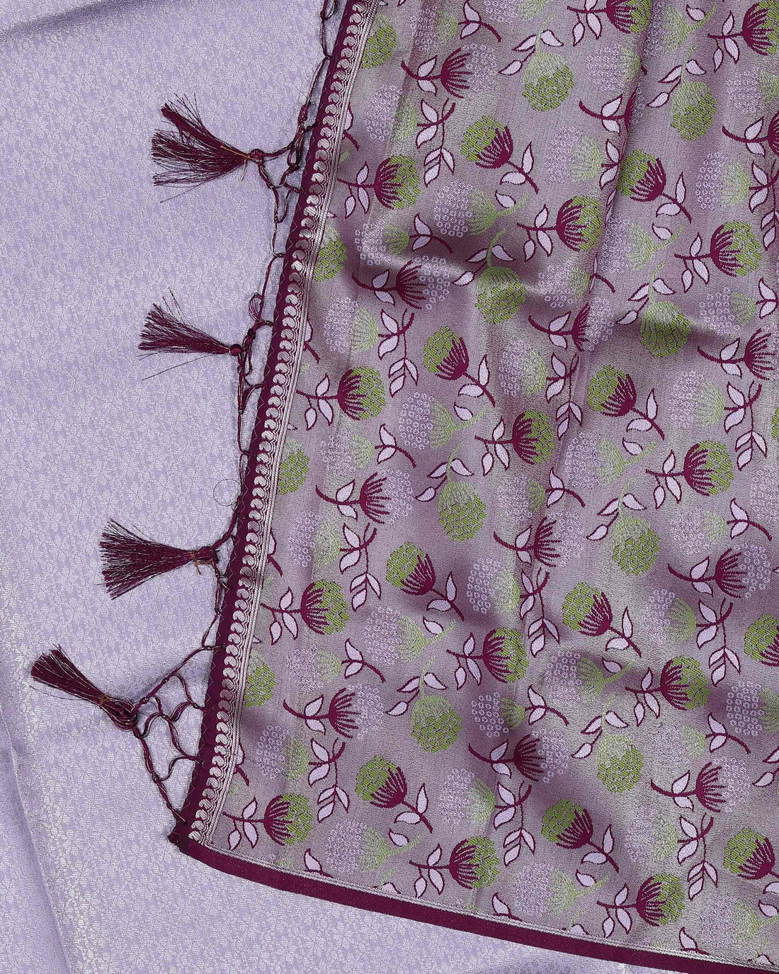 Exquisite Art Silk Saree with Intricate Floral Border and Zari Weave - Lavender