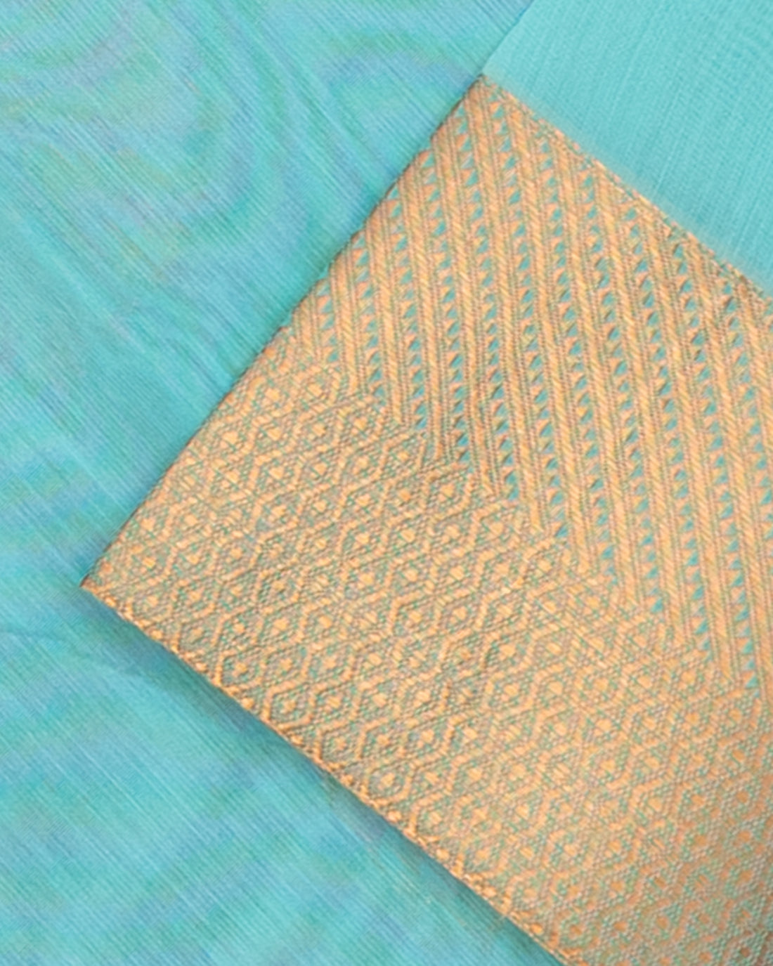 Exquisite Silk Cotton Saree With Motif Designs - Blue