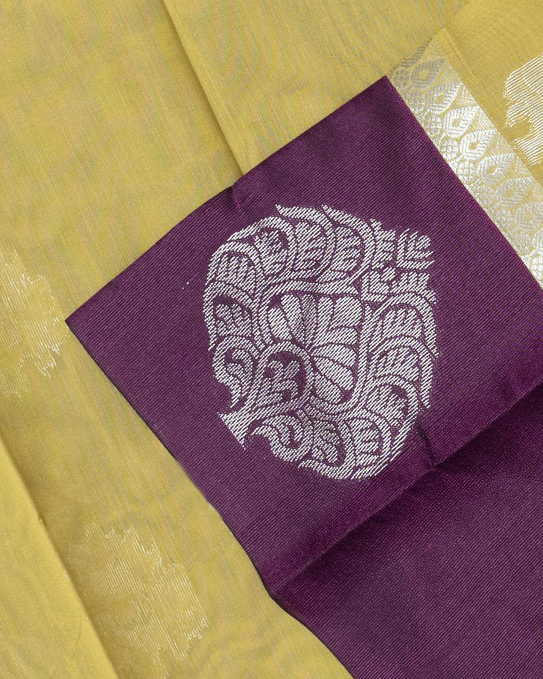 Elampillai Silk Cotton Saree with Traditional Motifs - Green