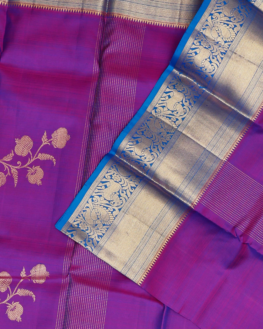 Exquisite Kanchipuram Pure Silk Saree with Traditional Zari Weave and Contrast Border - Purple