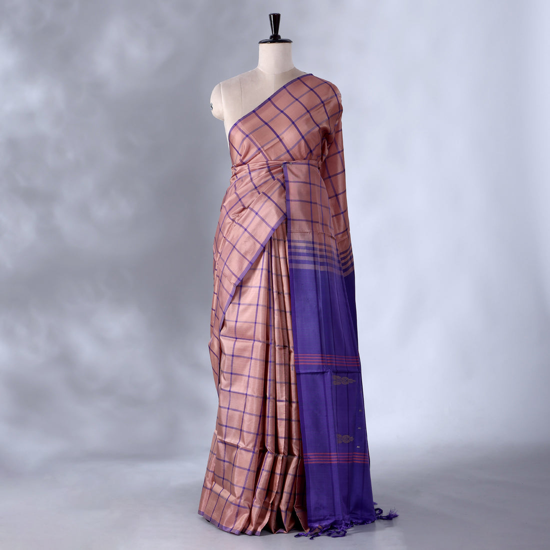 Rose Gold Banana Pith Saree with Checkered Weave and Contrast Border- Full View