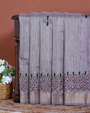 Elegant Kantha Hand Embroidered Saree with Intricate Floral Motif and Contrast Border - Light Grey