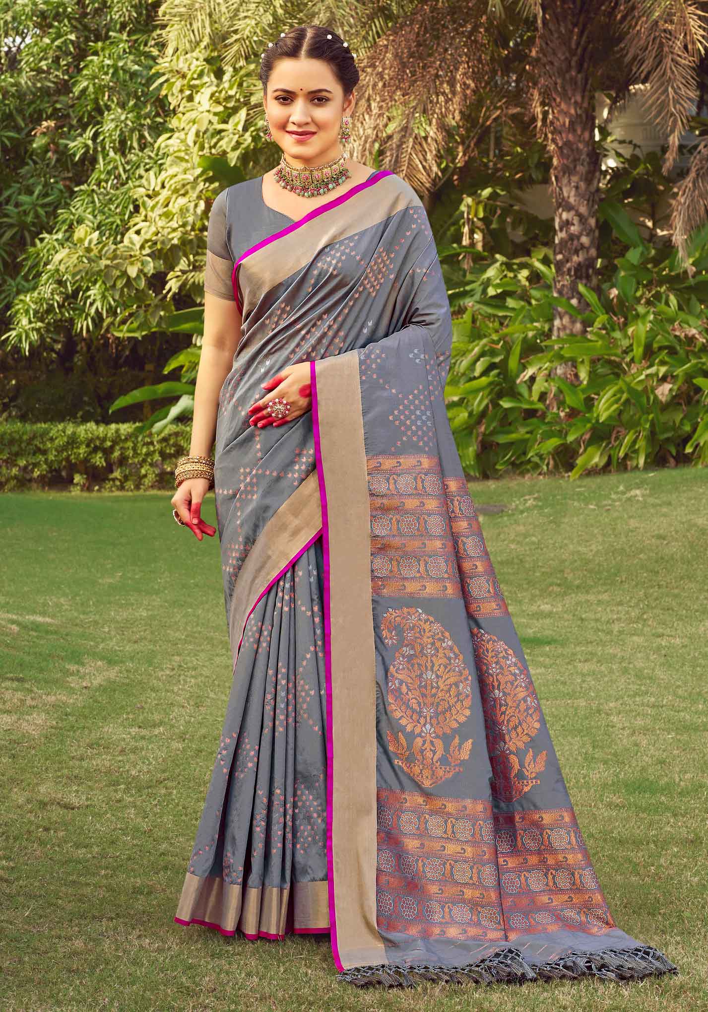 Ethnic Thread Design Soft Silk Saree - Grey