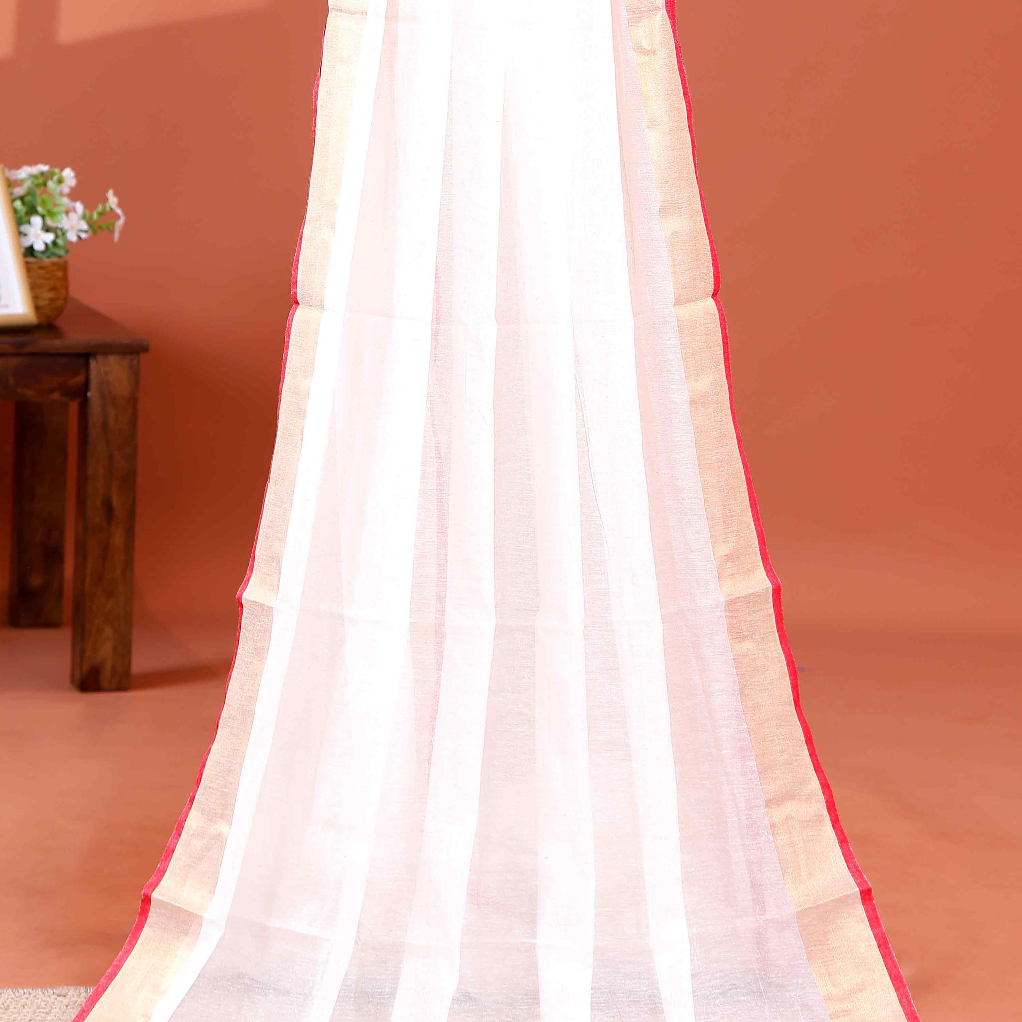 Handwoven Mul Mul Cotton Saree with Tassel Detailing and Contrasting Border - White