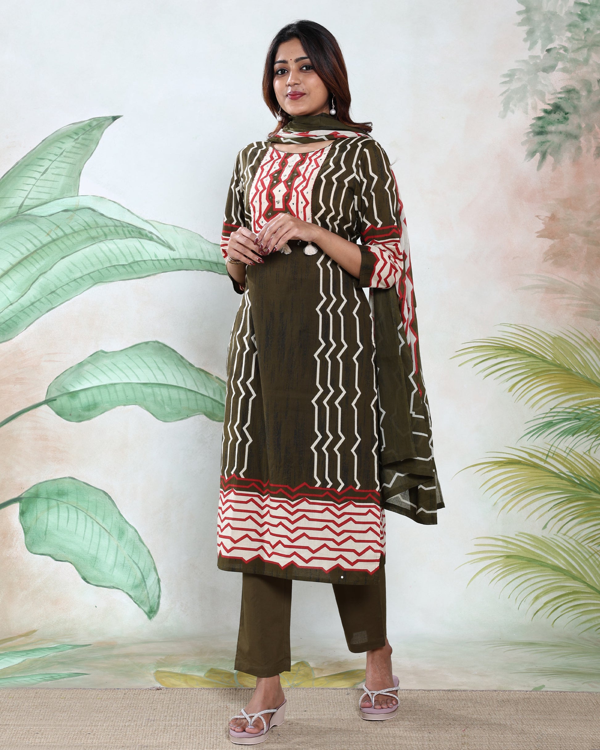 Women’s Readymade Zigzag and Striped Printed Straight Kurta Salwar Suit Set with Round Neck 3/4th Sleeves and Designer Printed Dupatta, Light Green