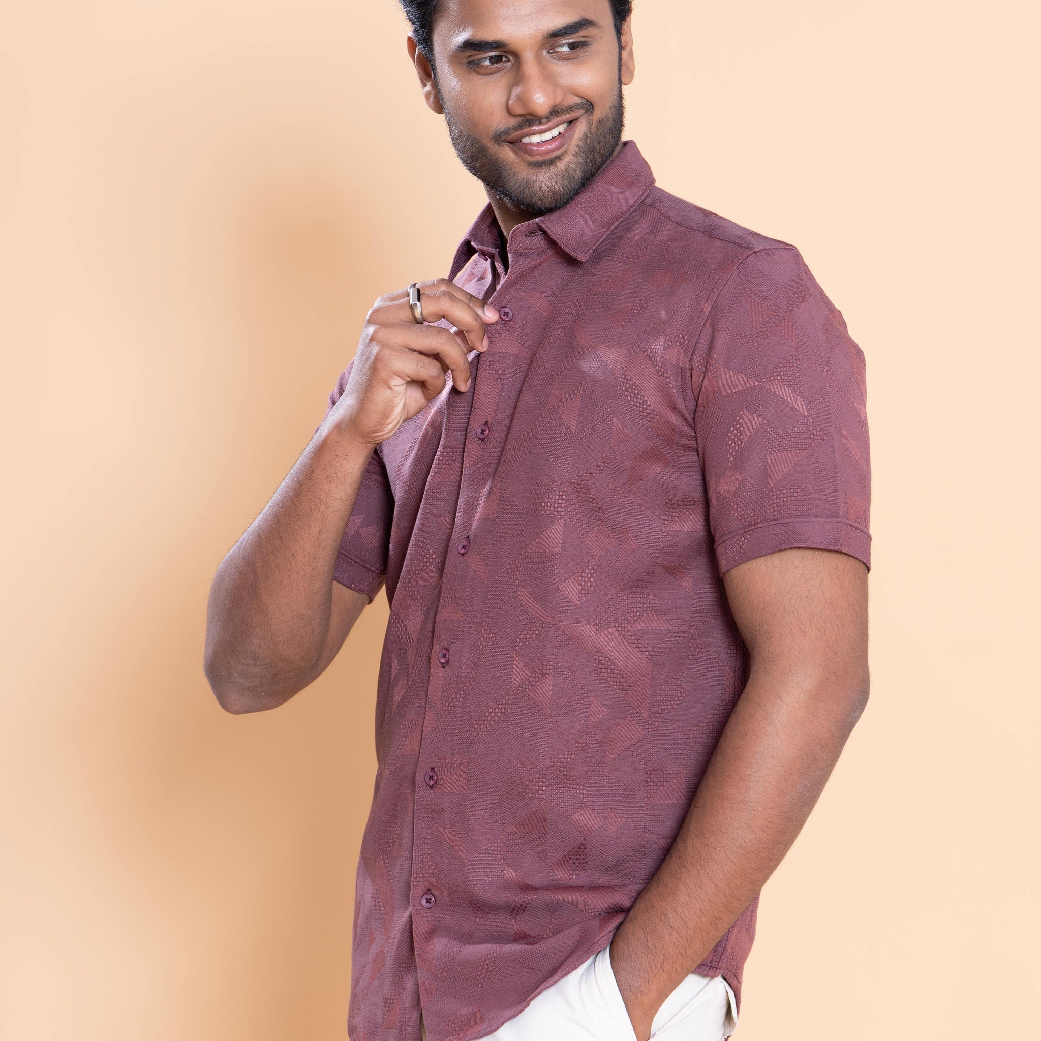 Nativebull Men Solid Half Sleeve Cotton Shirt - Maroon