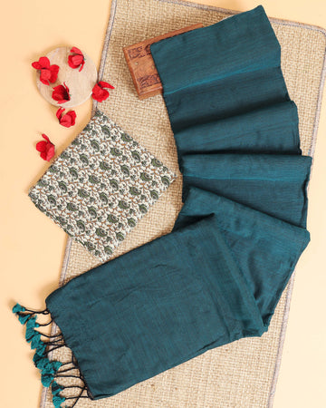 Handwoven Khadi Cotton Saree with Contrast Printed Blouse and Tassel Accents - Teal