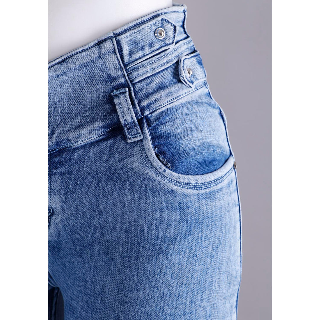 Women Blue Pencil Cut  Button Jeans
