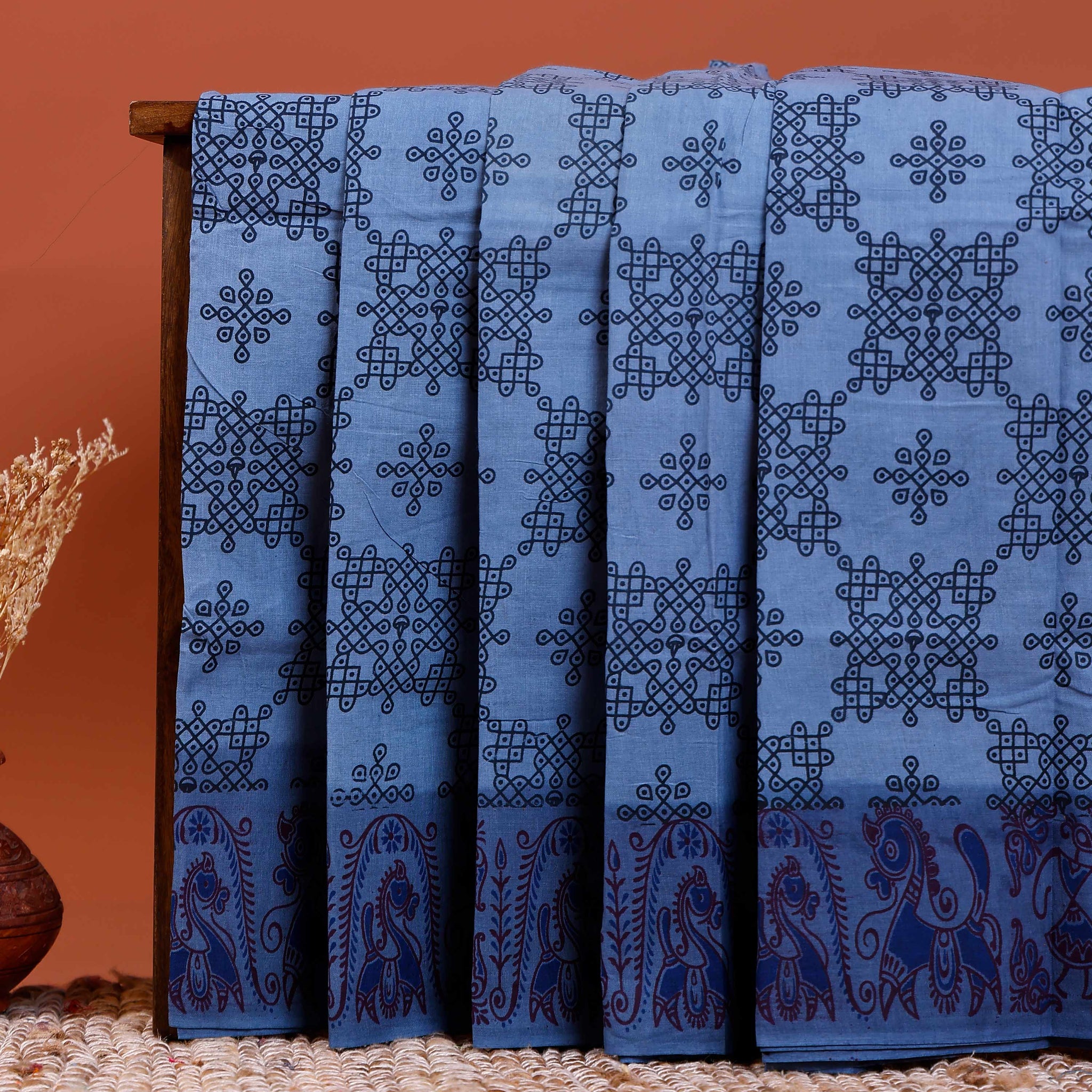 Elegant Sungudi Cotton Saree with Traditional Pattern Design - Blue