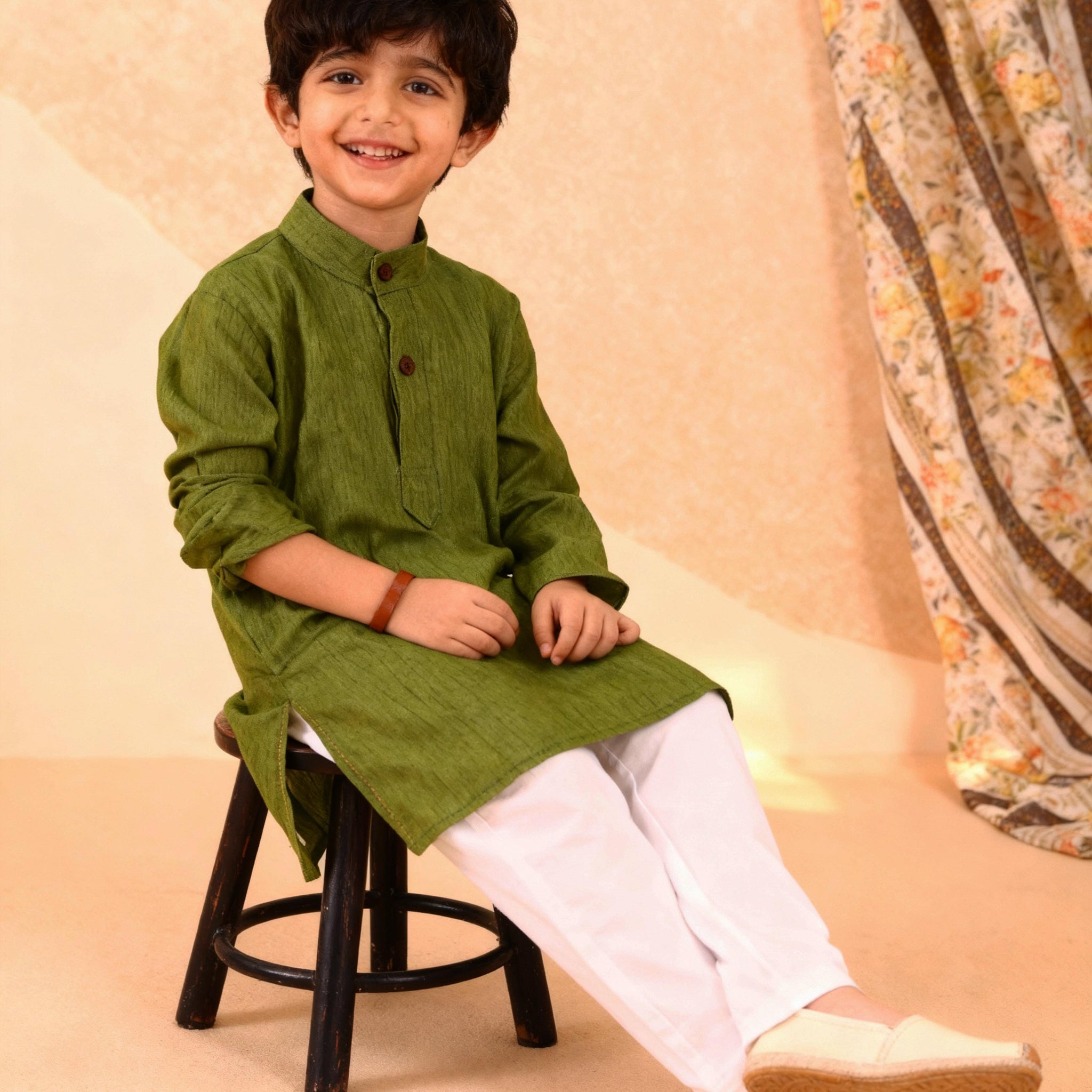 Boys Festive Kurta Set with Mandarin Collar -Green
