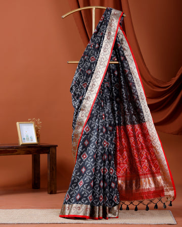 Elegant Ikat Woven Semi Silk Saree with Traditional Zari Border & Pallu - Black