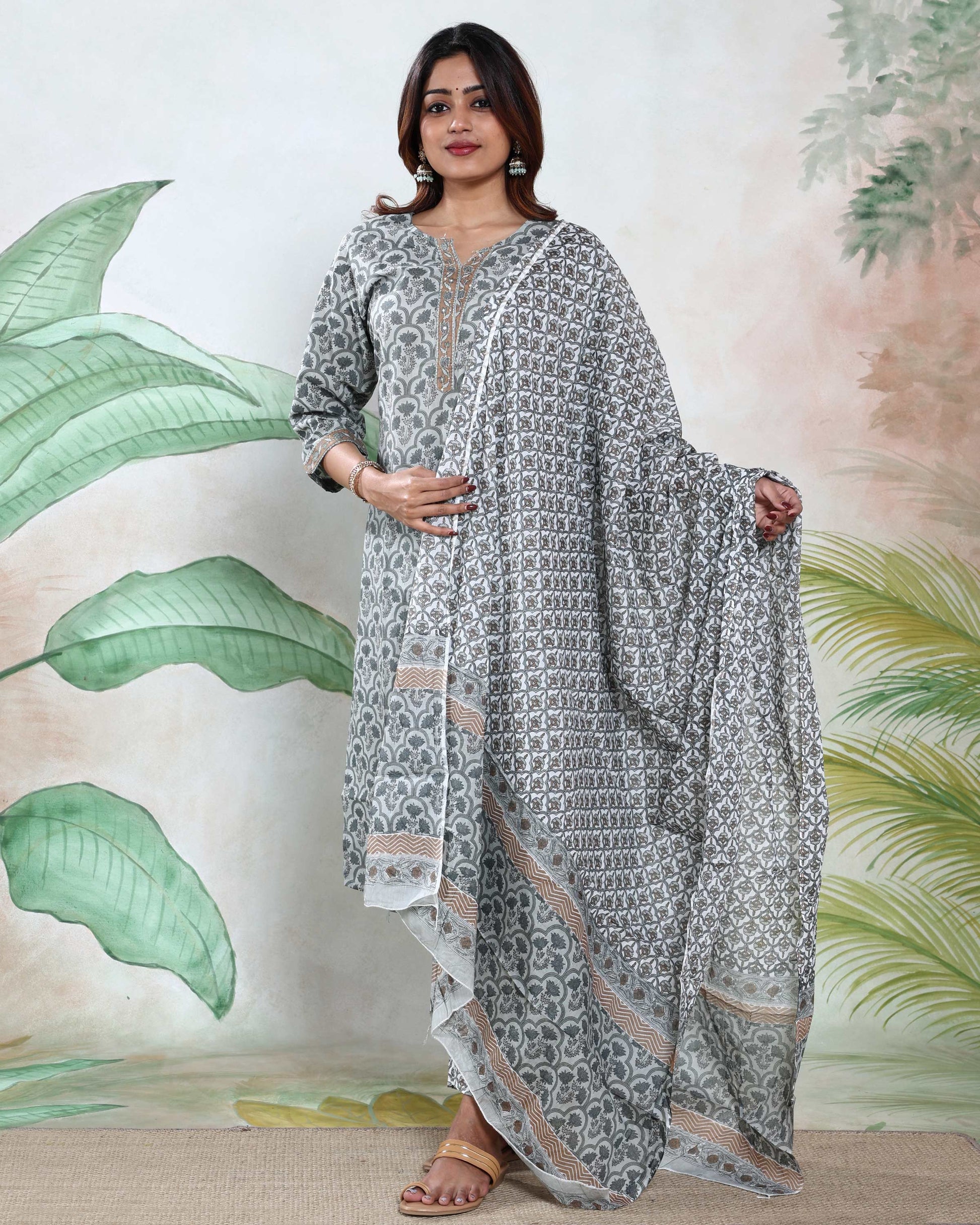 Women’s Floral Printed Readymade Salwar Suit Set with Elegant Straight Fit Kurta with Coordinated Bottom and Designer Printed Dupatta, Light Green
