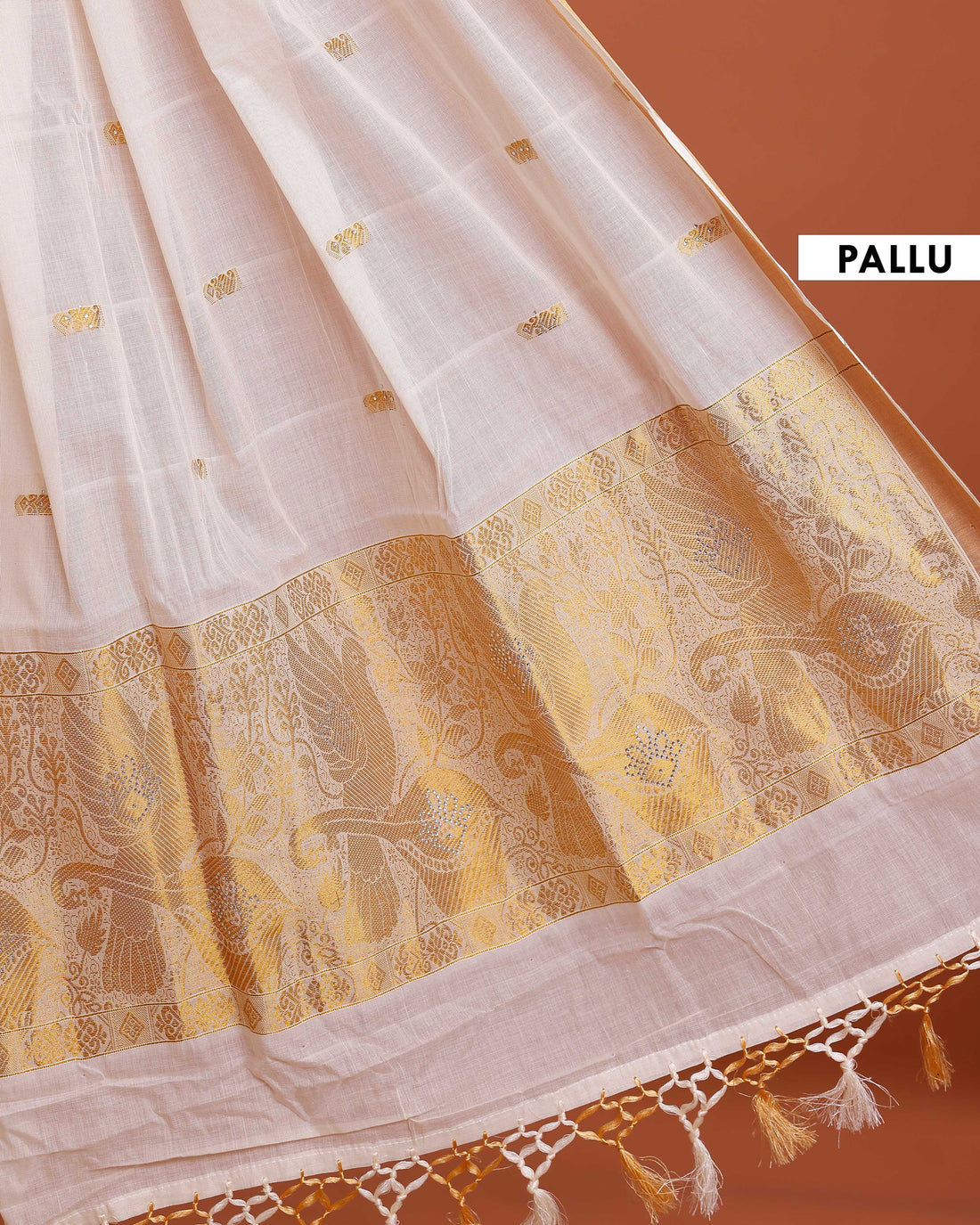 Traditional Kasavu Kerala Saree with Intricate Zari Work - White