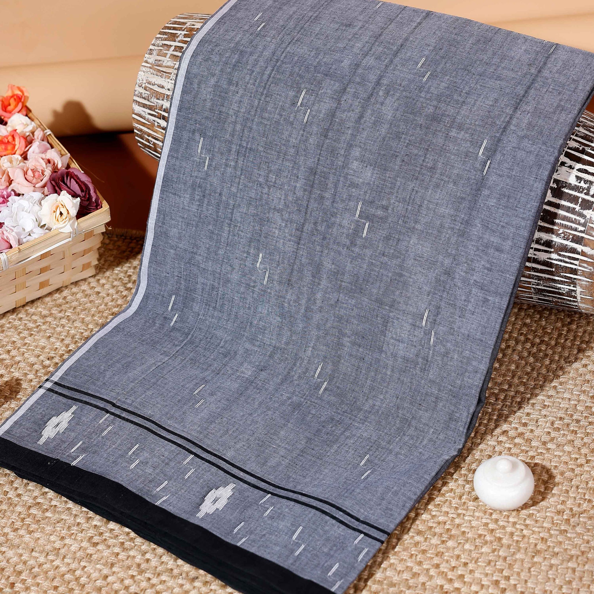 Handloom Bengal Cotton Saree with Woven Border & Subtle Texture - Grey
