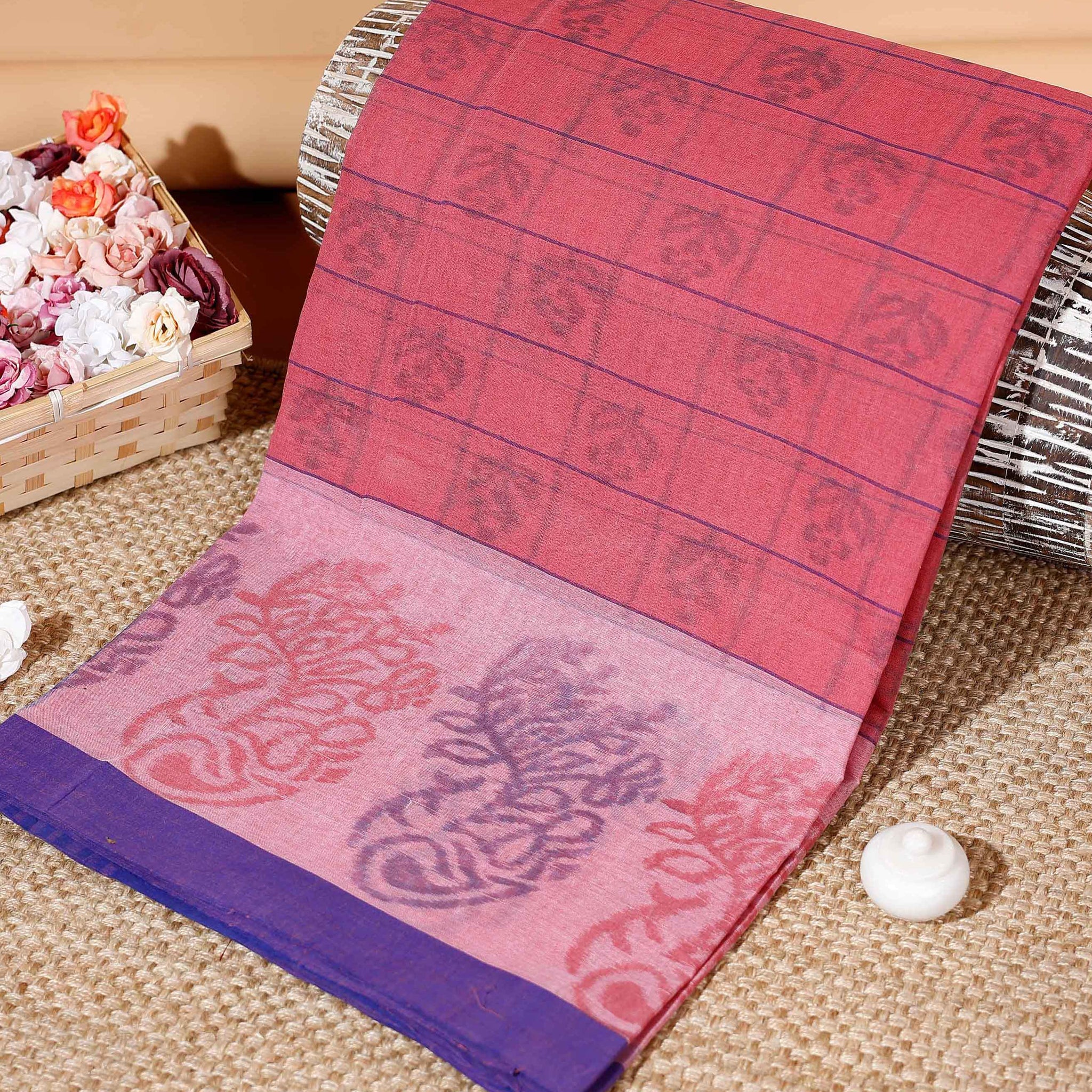 Handloom Bengal Cotton Saree with Checked Body and Intricate Pallu Design - Pink