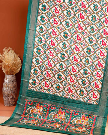 Traditional Handwoven Ikkat Saree with Geometric Patterns and Elephant Motif Pallu - Green