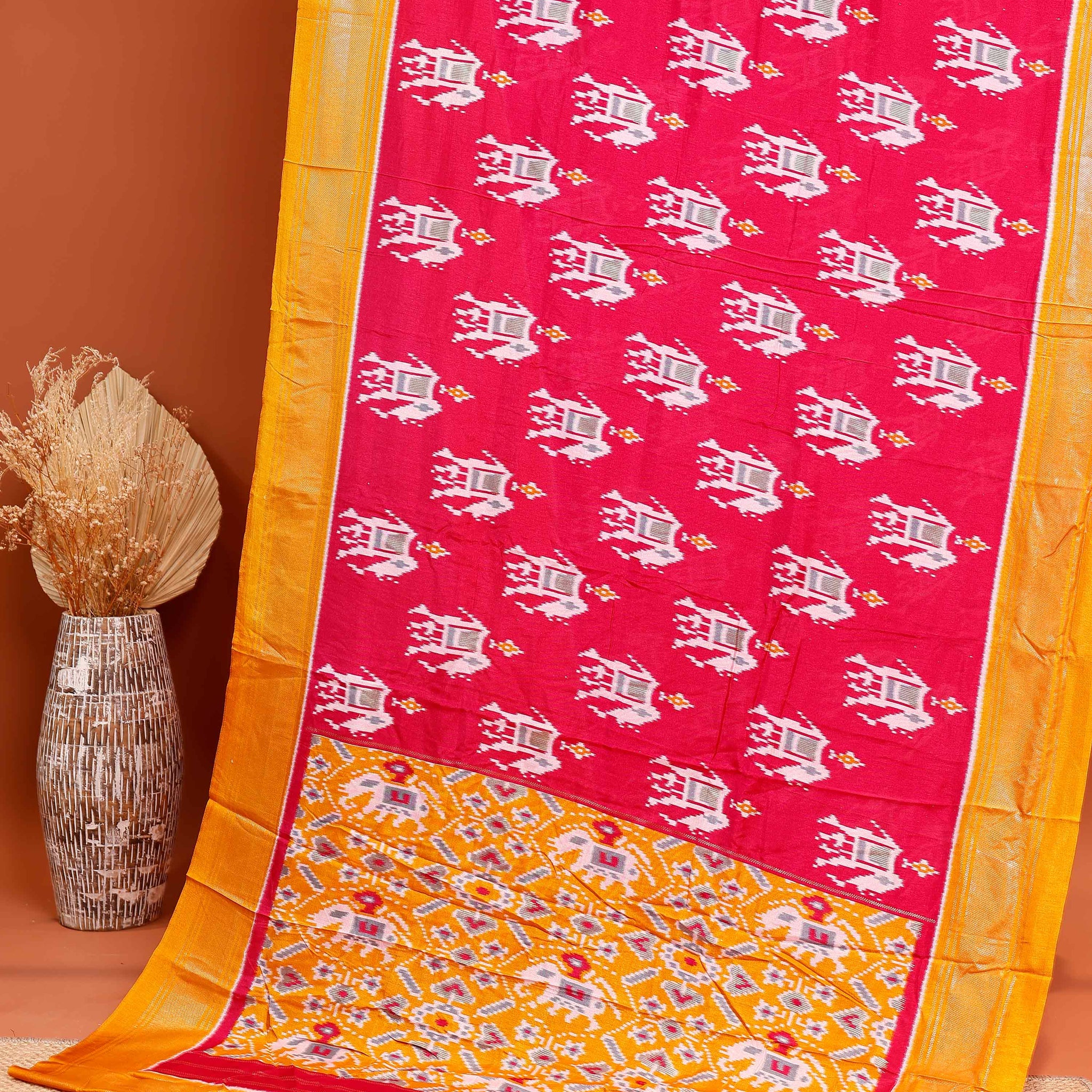 Exquisite Handwoven Ikkat Saree with Traditional Geometric Weaves and Elephant Motif Pallu - Pink