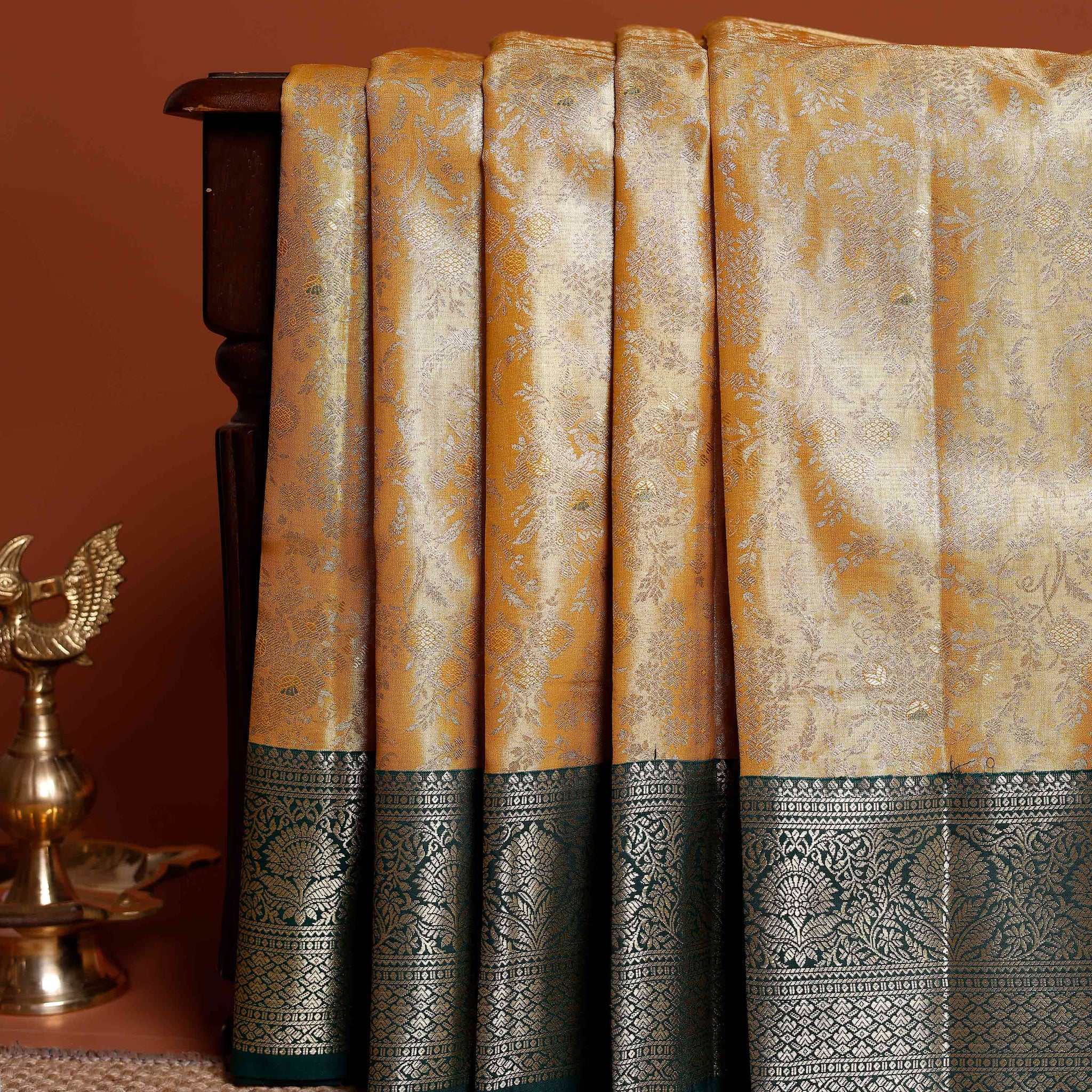 Handwoven Niranjana Silk Saree with Intricate Zari Weaving and Contrasting Border - Gold