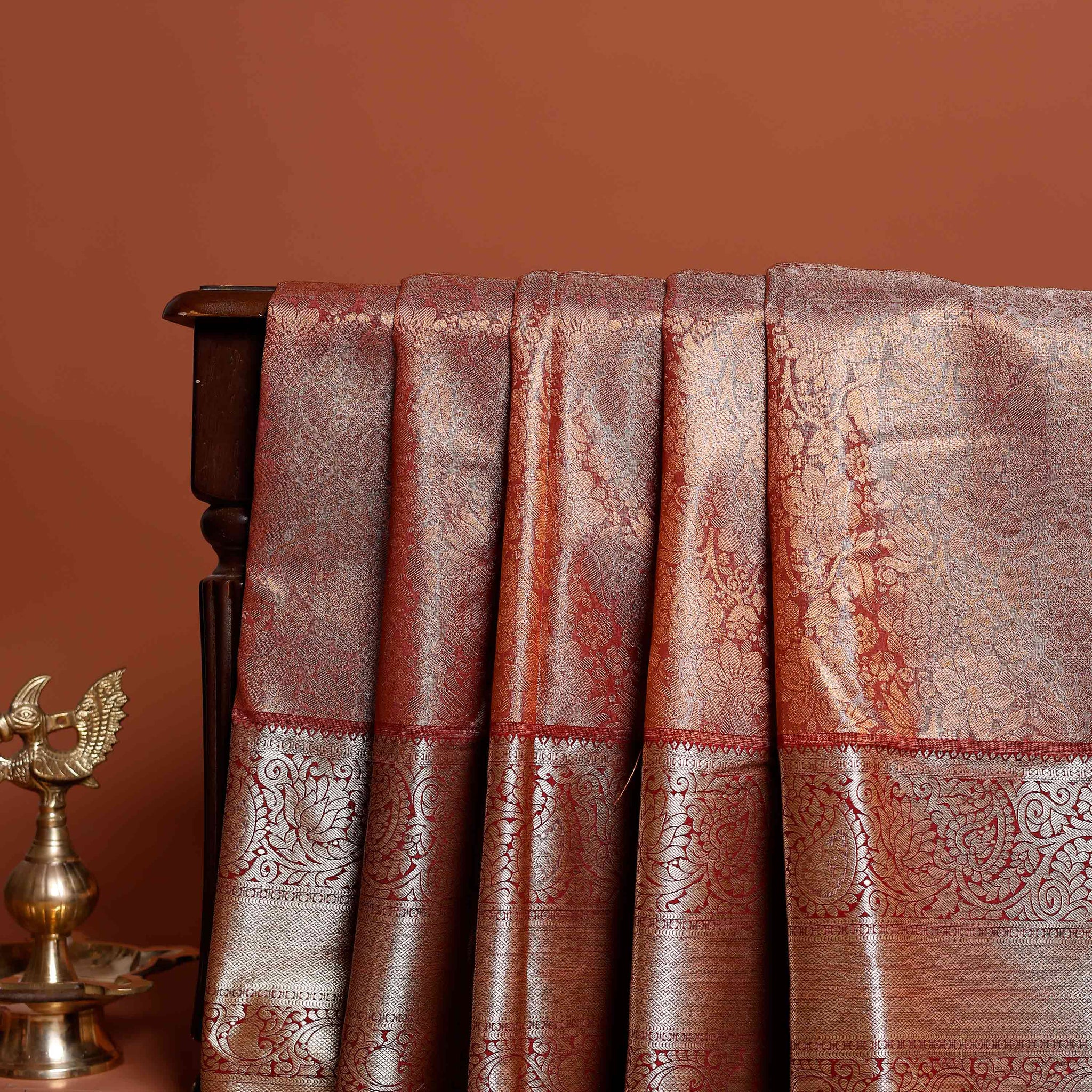 Exquisite Kanchipuram Weave with Intricate Zari Motifs and Rich Pallu Design - Brown
