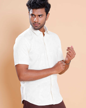 Nativebull Men Solid Half Sleeve Cotton Shirt - Off White