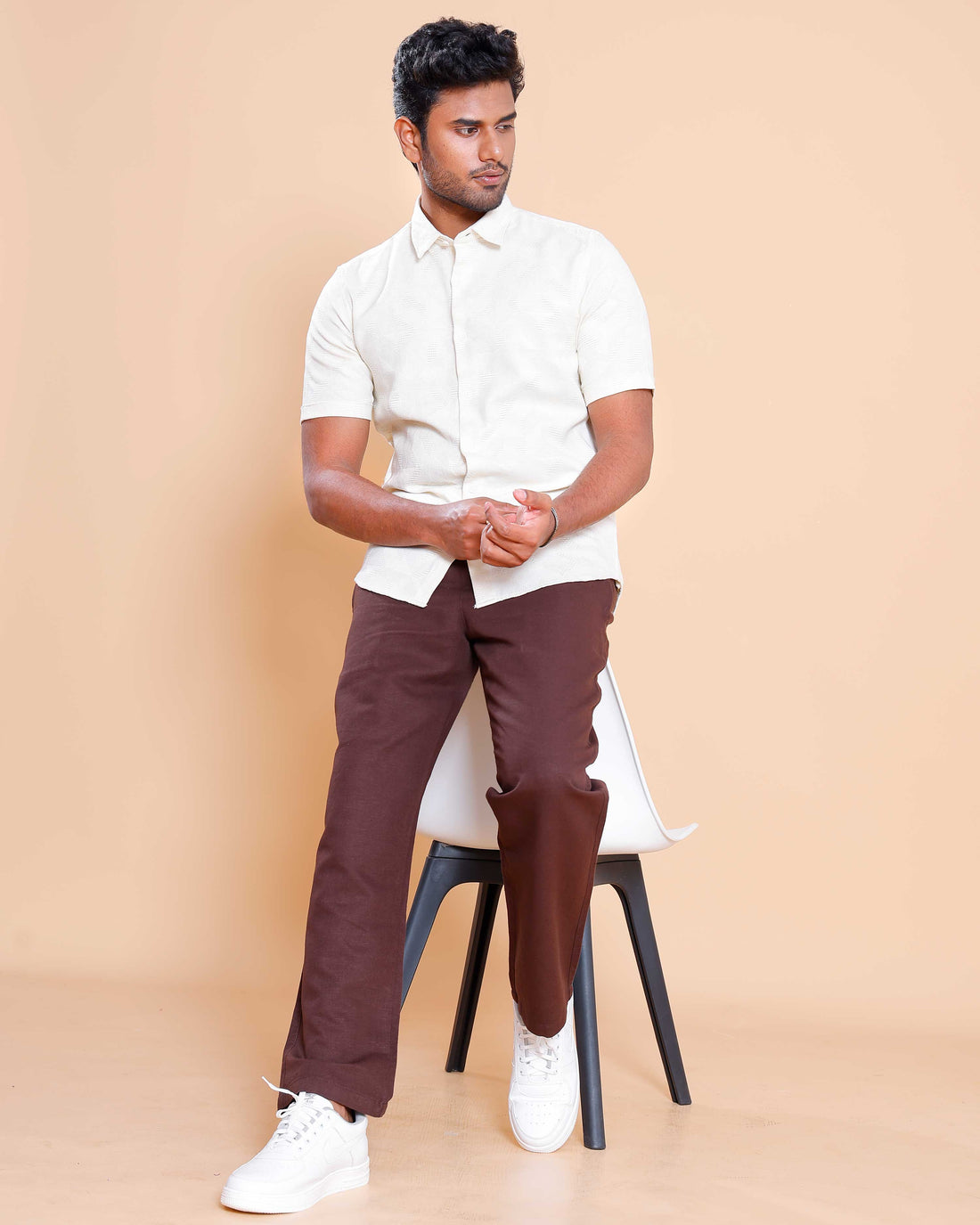 Nativebull Men Solid Half Sleeve Cotton Shirt - Off White