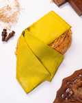 Elegant Pure Handloom Kanchipuram Silk Saree with Traditional Zari Butta Weave - Green