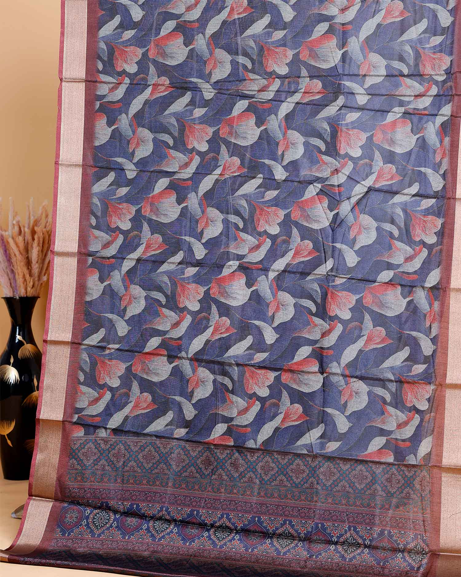 Black Art Silk Saree with Intricate Floral and Geometric Weave Pattern