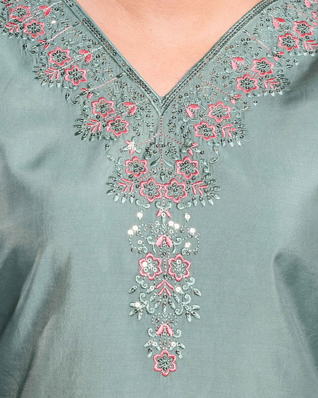 Elegant Women's Embroidered V-Neck Straight Kurta - Green