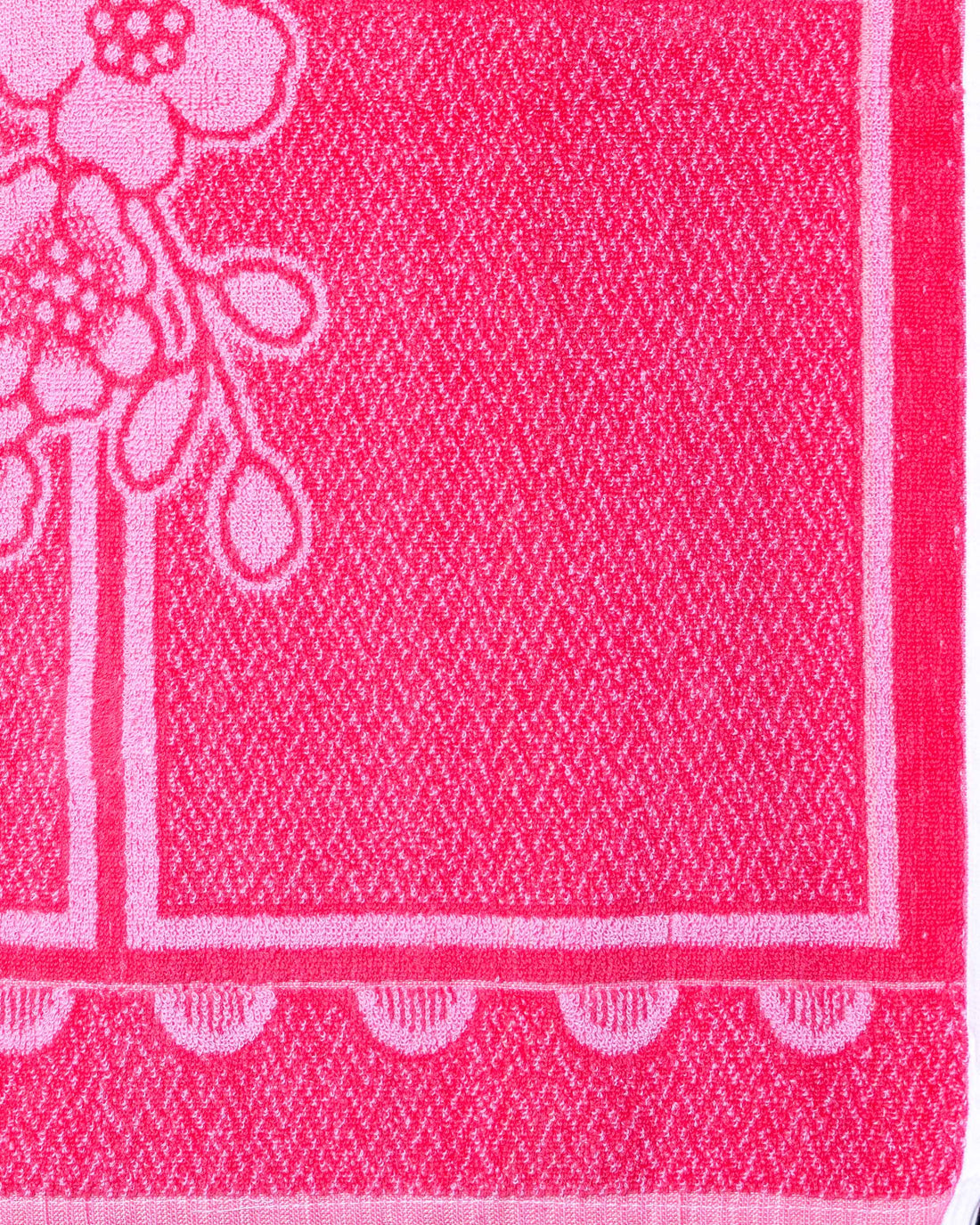 Soft Absorbent Hand Towel with Intricate Floral Design - Pink