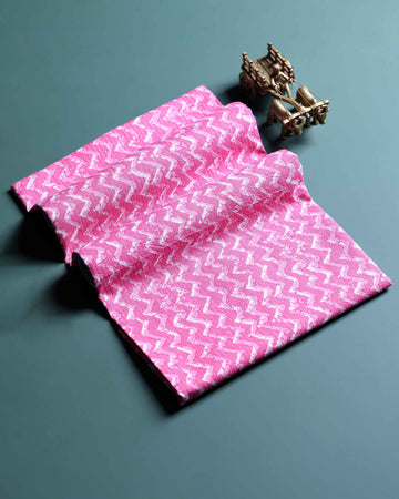 Women’s Handloom Cotton 1 Meter Blouse Material with Zigzag Pattern - Pink