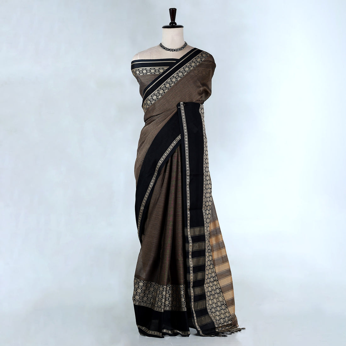 Dark Grey Mangalagiri Cotton Saree for Women | Festive Summer Collection | Jeyachandran - Full View
