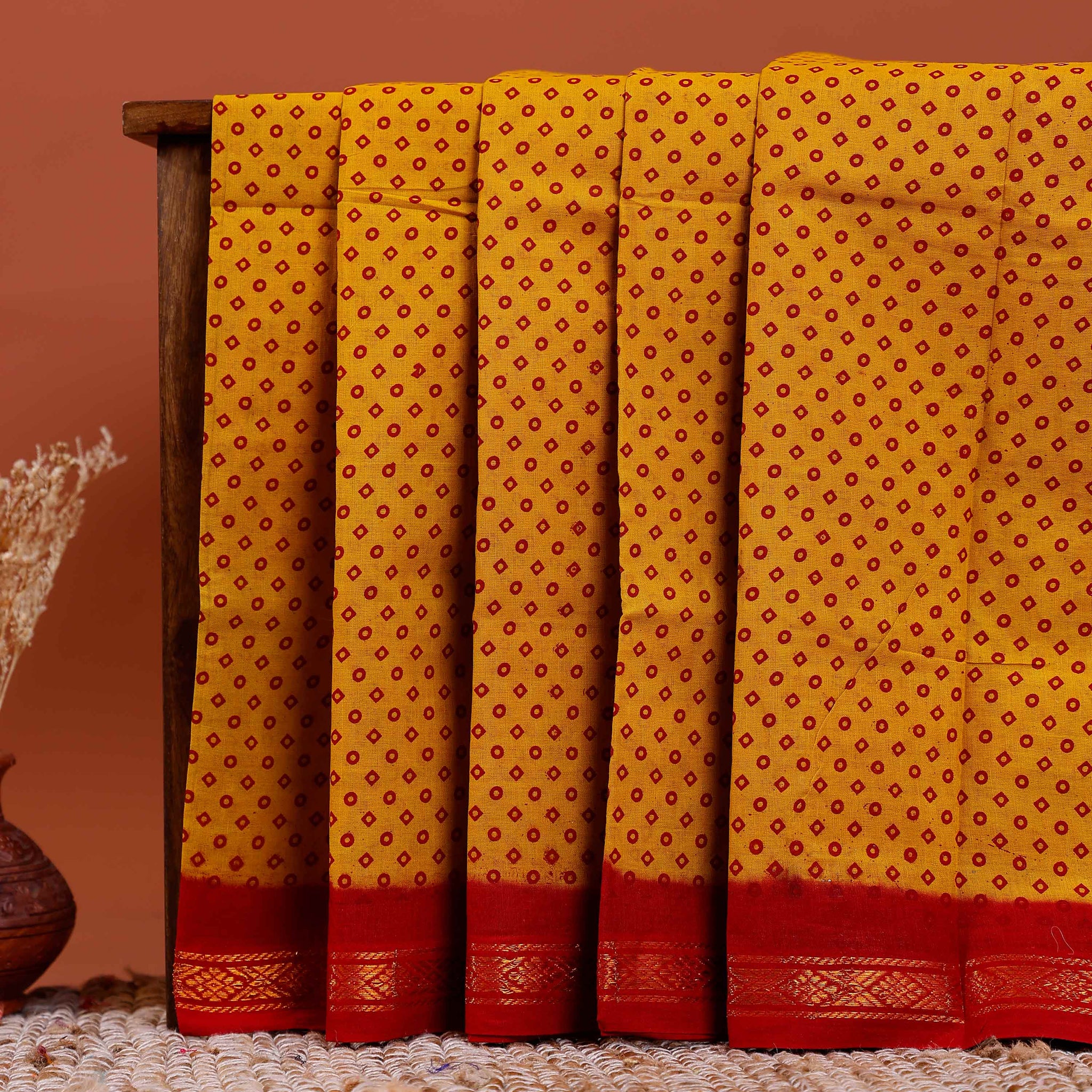Elegant Sungudi Cotton Saree with Traditional Bandhani Inspired Print - Yellow