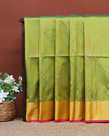 Ethnic Thread Design Soft Silk Saree - Green