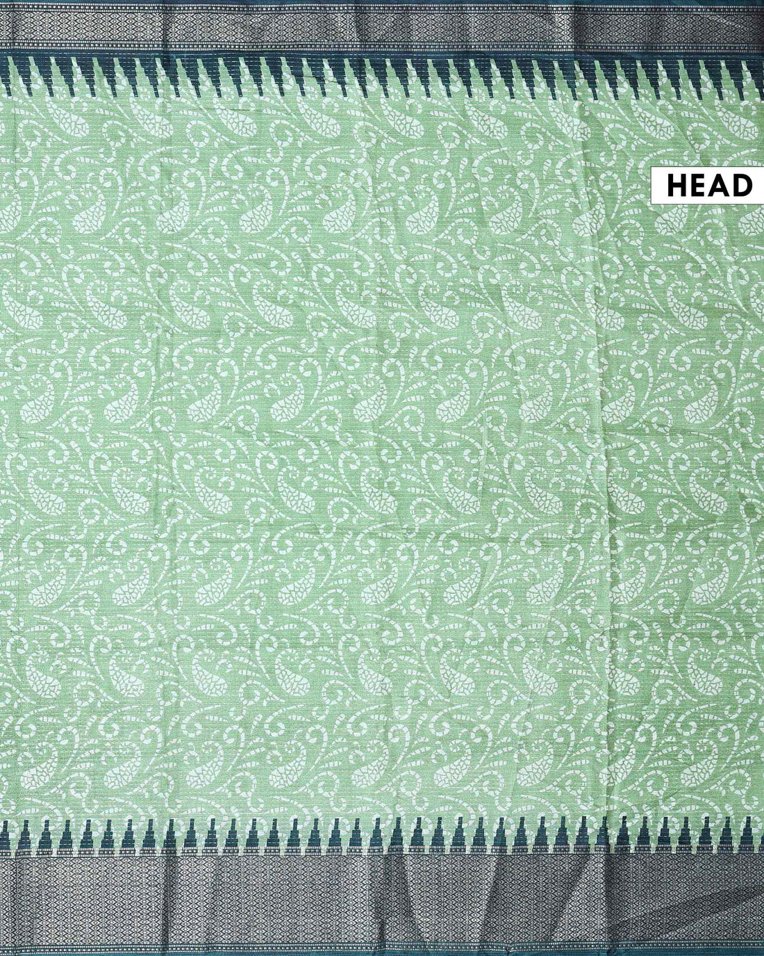 Elegant Dola Silk Saree with Intricate Traditional Motif Weaving and Rich Zari Woven Border with Textured Pallu - Green