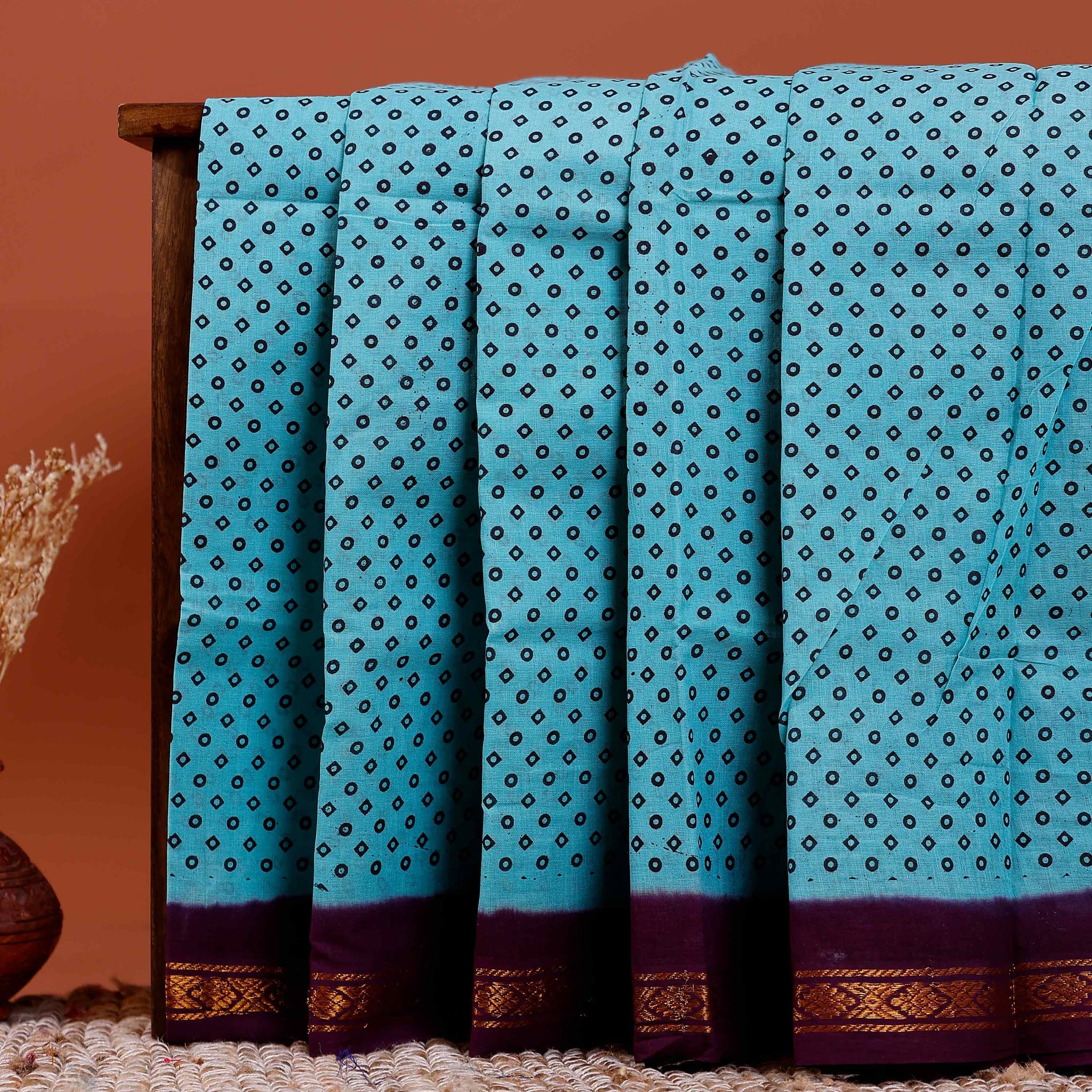 Elegant Sungudi Cotton Saree with Traditional Bandhani Inspired Print - Blue