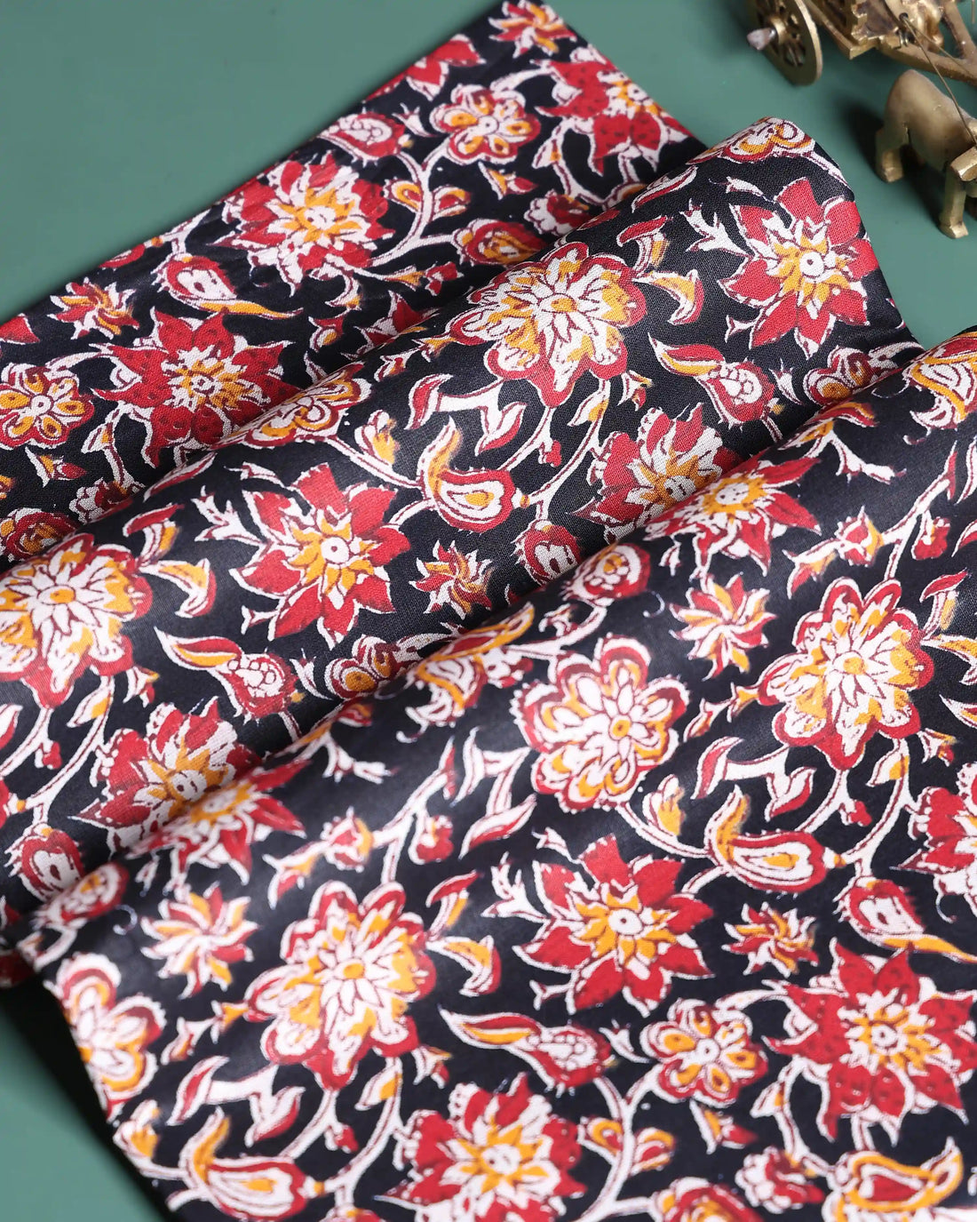 Women’s 1 Meter Blouse Material with Traditional Floral Printed Pattern - Black