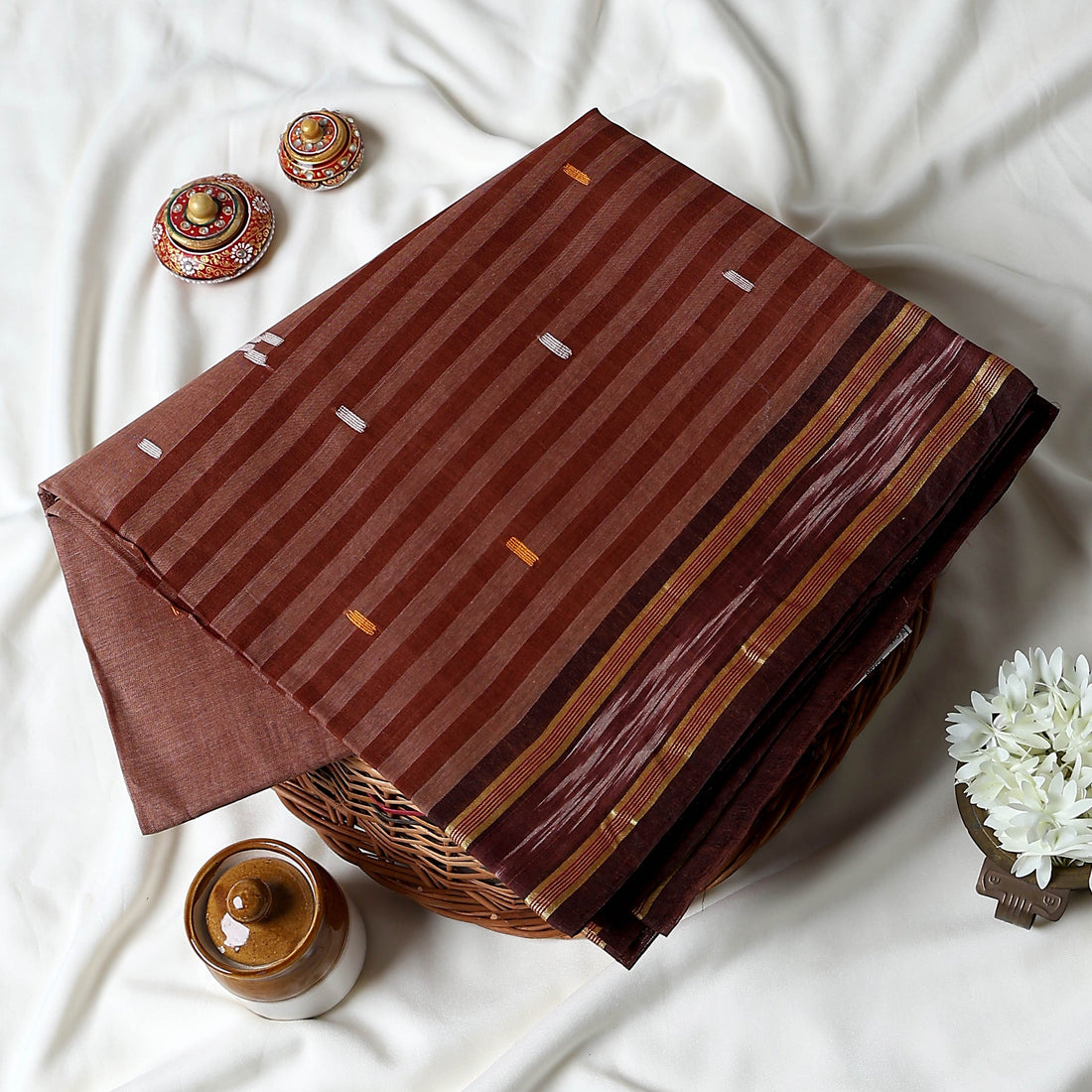 Brown Bengal Cotton Saree For Women | Daily Office Wear Summer Collection | Jeyachandran - Full View