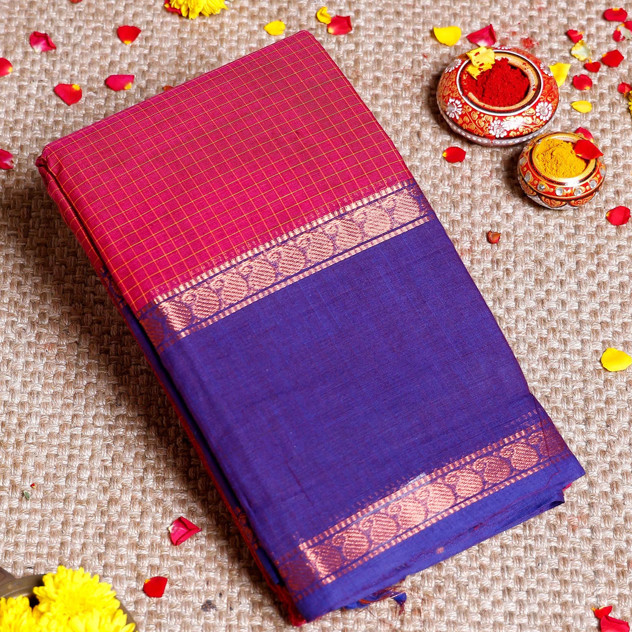 Handloom Sungudi Cotton Saree with Traditional Checks and Contrast Border -Maroon