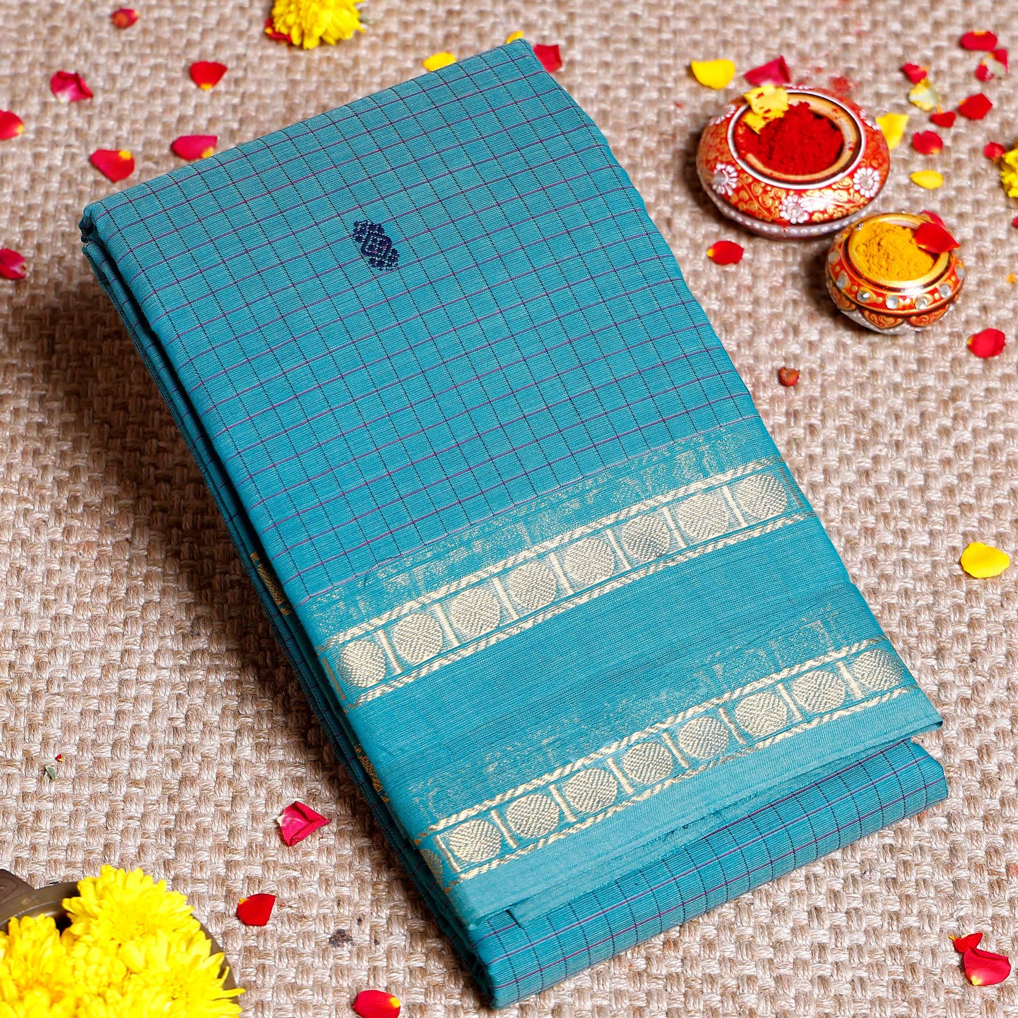 Handloom Sungudi Cotton Saree with Zari Checks and Traditional Border Design - Light Blue