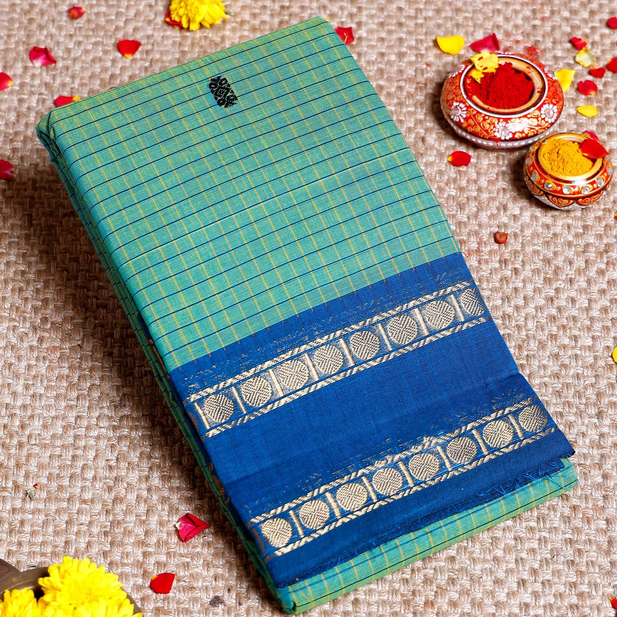 Handloom Sungudi Cotton Saree with Zari Checks and Traditional Border Design - Green