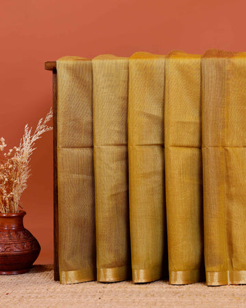 Exquisite Handwoven Semi Silk Saree with Rich Texture and Subtle Sheen - Green