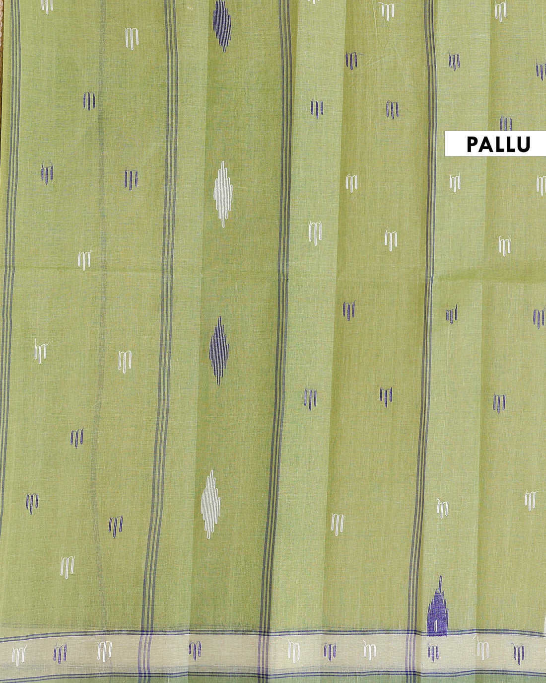 Handloom Bengal Cotton Saree with Traditional Jamdani Motifs and Border Detailing - Green